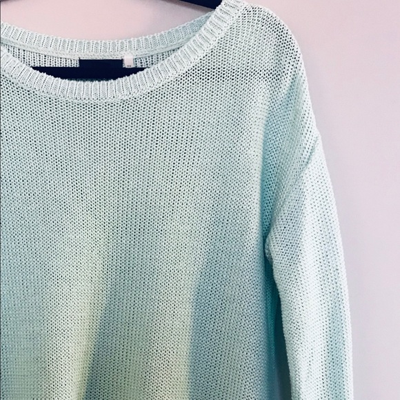Sweater - Picture 1 of 3